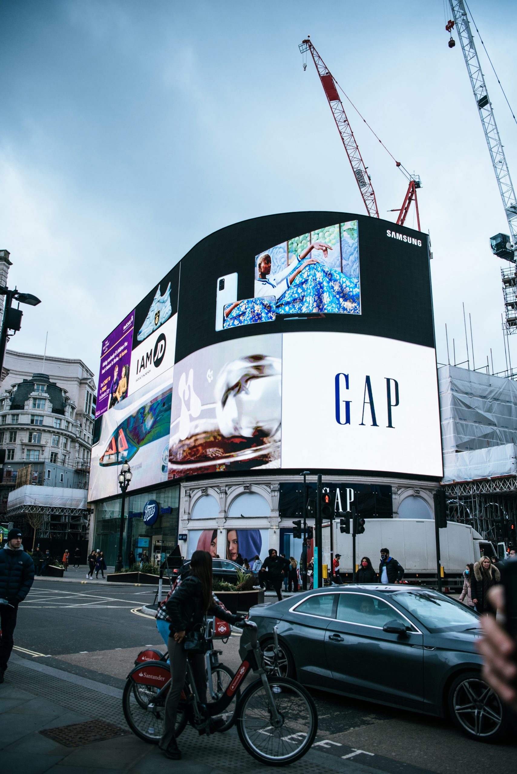 piccadily circus adverts scaled
